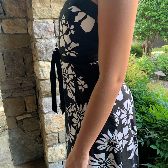 White House Black Market NWT dress - Picture 4 of 9